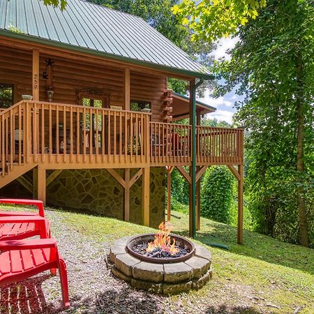 Magical Moments, Hot Tub, Wifi, 1089 Free Tickets Each Paid Day, Dollywood And More Gatlinburg Exterior foto