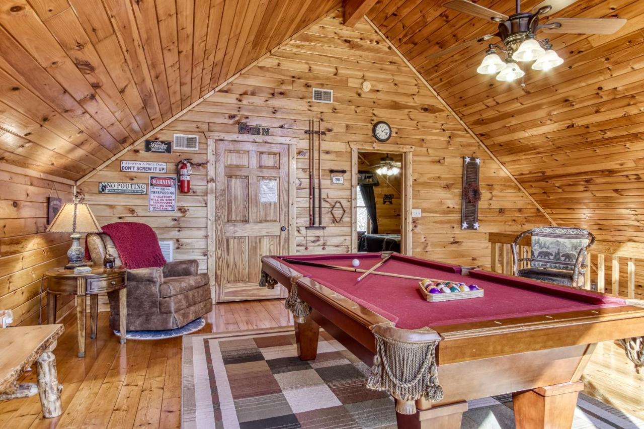 Magical Moments, Hot Tub, Wifi, 1089 Free Tickets Each Paid Day, Dollywood And More Gatlinburg Exterior foto