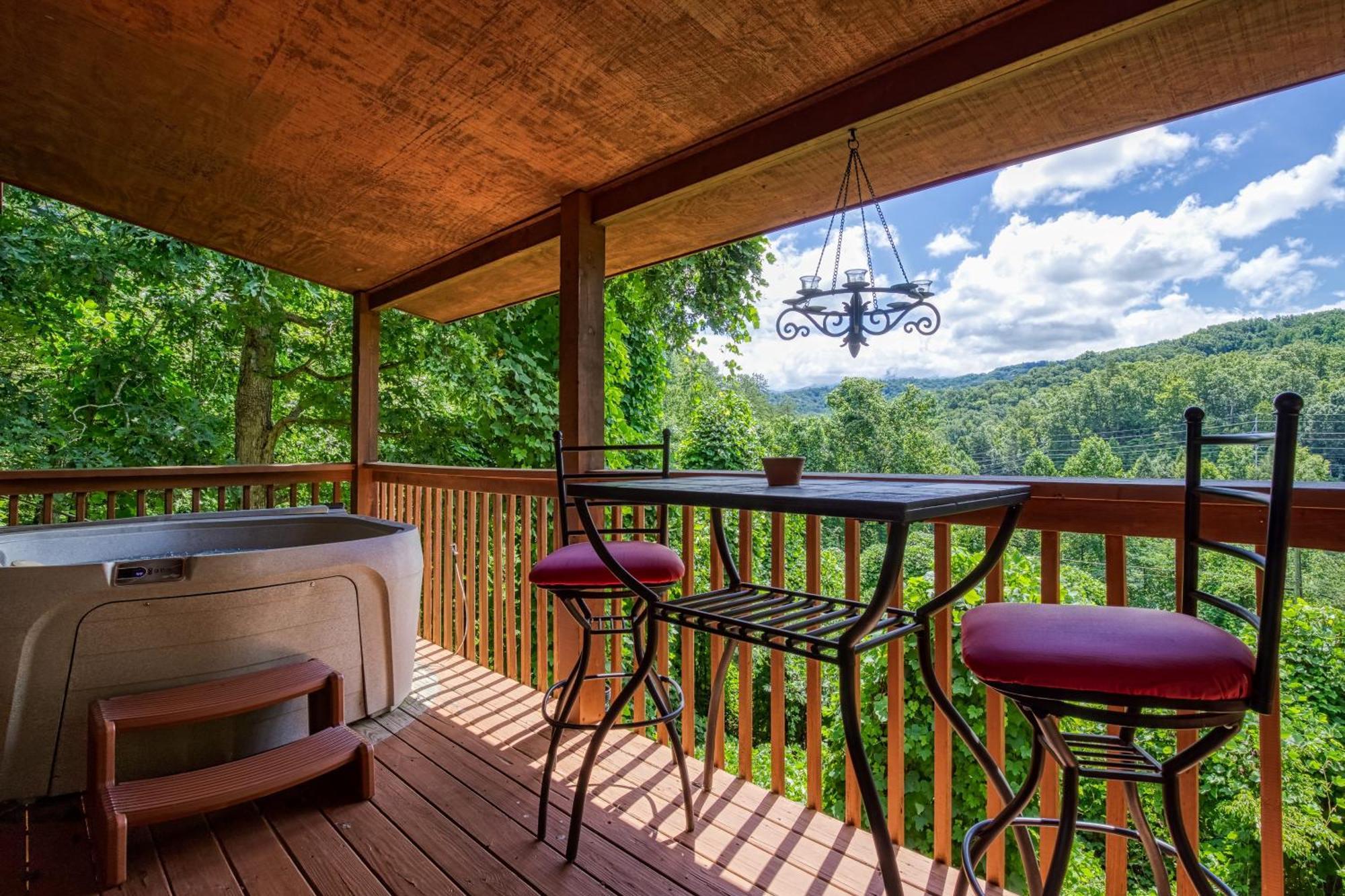 Magical Moments, Hot Tub, Wifi, 1089 Free Tickets Each Paid Day, Dollywood And More Gatlinburg Exterior foto